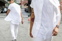 02 sport-style all-white look with a tee, shirt and jeans