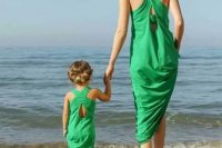 08 green back cross dresses for a mom and a daughter
