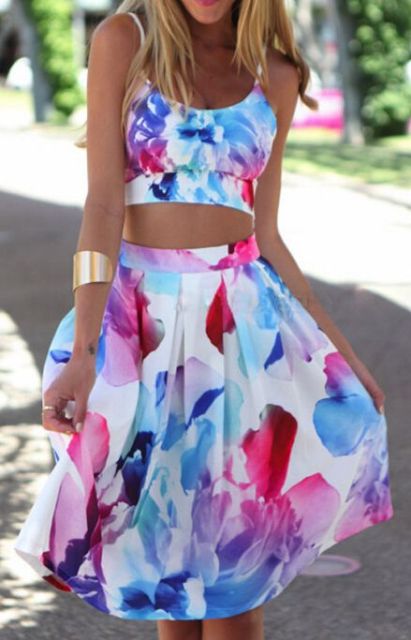 Summer look with watercolor skirt