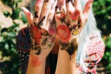 30 watercolor flowers tattoos on hands
