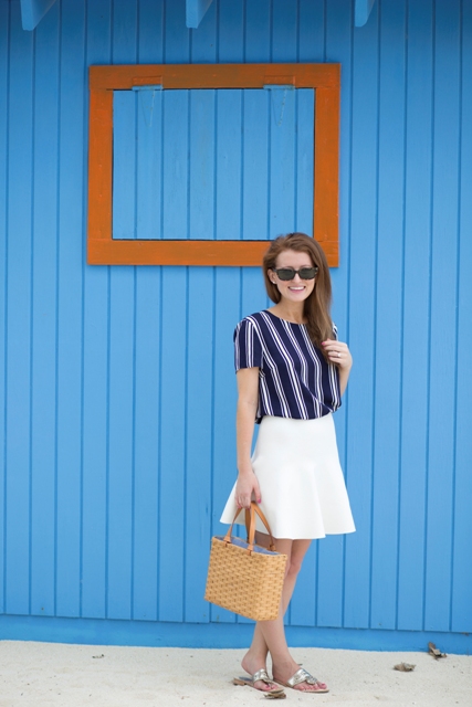 Simple look with straw tote