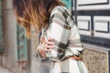 Plaid dress with thin belt and bag with chain strap