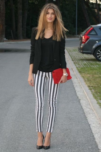 With black jacket, classic pumps and red clutch (good work outfit)