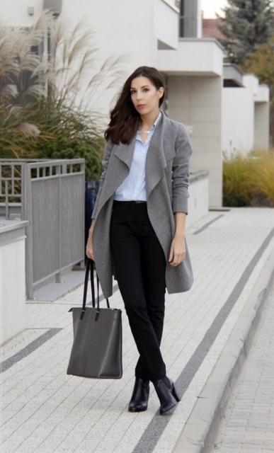 With shirt, gray coat, gray bag and boots