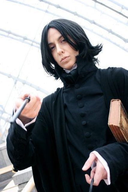gender-bending professor Snape cosplay