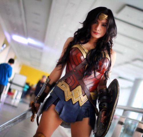 perfect Wonder Woman cosplay