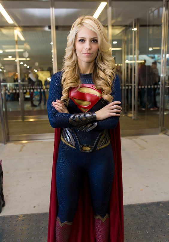 supergirl outfit Sexy