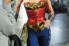 24 Wonder Woman look with pants