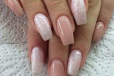 19 neutral nails with silver accents