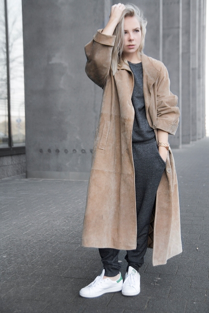 With suede midi coat and white sneakers