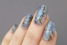 03 grey marble with gold nail art
