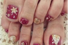 05 red and gold glitter toe nails with snowflakes