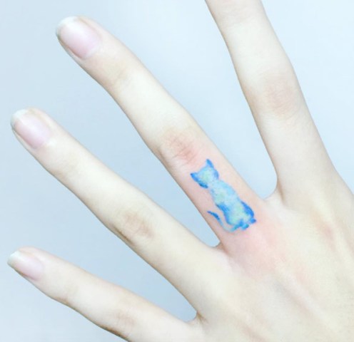 Blue cat tattoo design