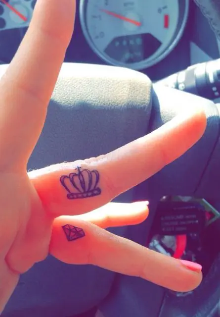 26 Amazing Small Finger Women Tattoo Ideas Styleoholic