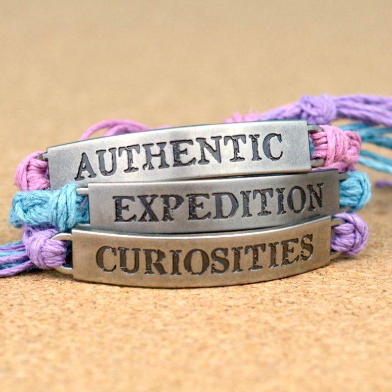 DIY colorful hemp friendship bracelets (via happyhourprojects.com)