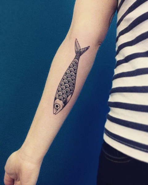 21 Small Fish Tattoo Ideas For Women - Styleoholic