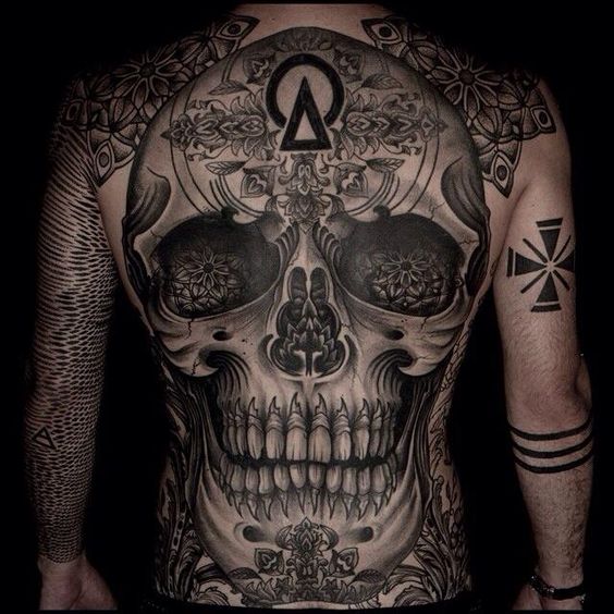 black and white skull backpiece that takes it all