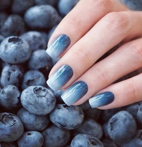 blueberry-inspired ombre nails into a very subtle shade