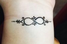 18 the eternity sign on a wrist for a try
