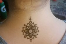 19 simple and small beck henna mandala