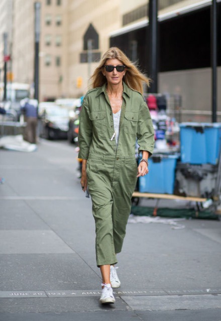 Olive green jumpsuits | HOWTOWEAR Fashion