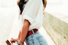 05 blue denim shorts and a white blouse is a classic combo, relaxed and chic, timeless and beautiful