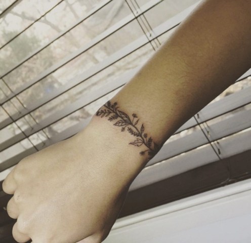 Bracelet Tattoo with Diamonds  and N alphabet Tattoo   TheArtThatDiesWithYou tattooistannu tattooart meaningfultattoos   Instagram
