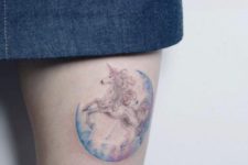 Cute tattoo on the leg