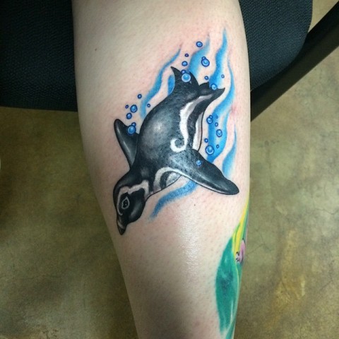 Zwemmen pinguïn tattoo