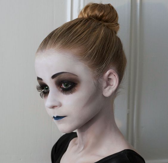 dead ballerina makeup for girls who aren't afraid to look scary