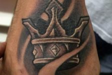 b&w crown tattoo