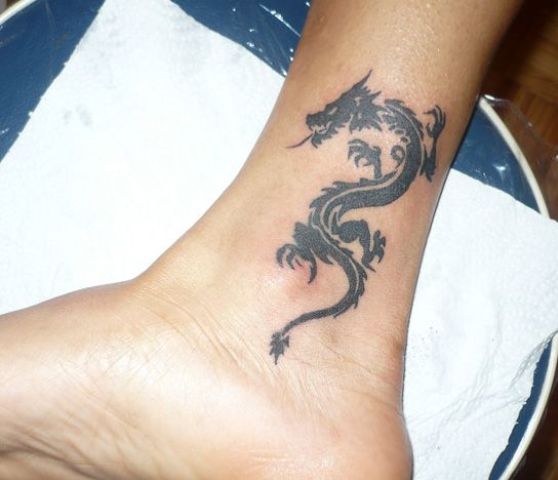 Black Dragon V2 - ArtWear Tattoo