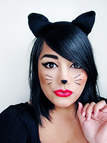 DIY black cat makeup