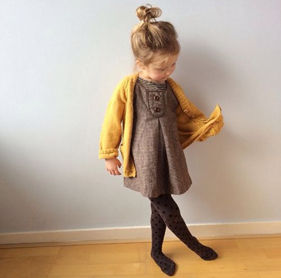 a brown dress with buttons, a mustard cardigan and printed tights for a comfy and girlish look