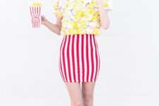 DIY popcorn costume