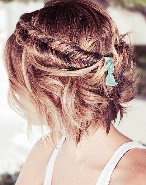 add a little eye-catchiness with a fishtail braid on one side and make waves