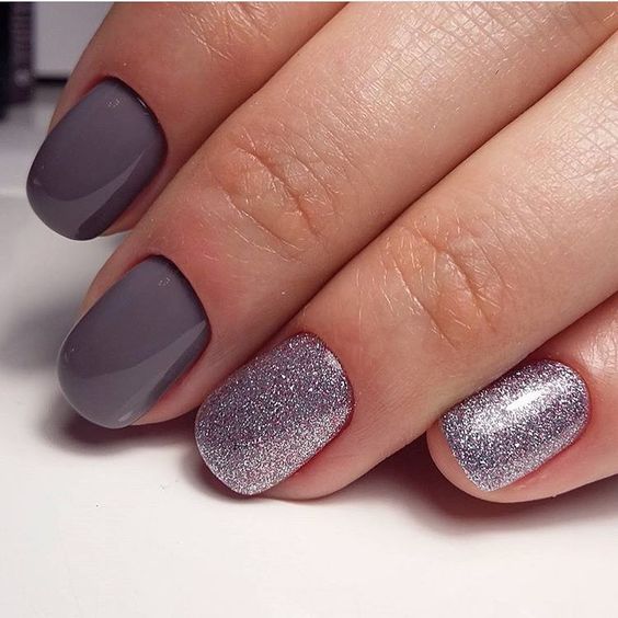 grey manicure and silver glitter accent nails to pair it with