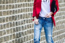 06 ripped jeans, a printed tee, a hot red blazer and black strappy shoes