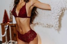 08 a burgundy lace lingerie set with high waist pants looks chic and boho
