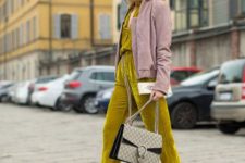 With suede jacket, light brown shoes and printed bag