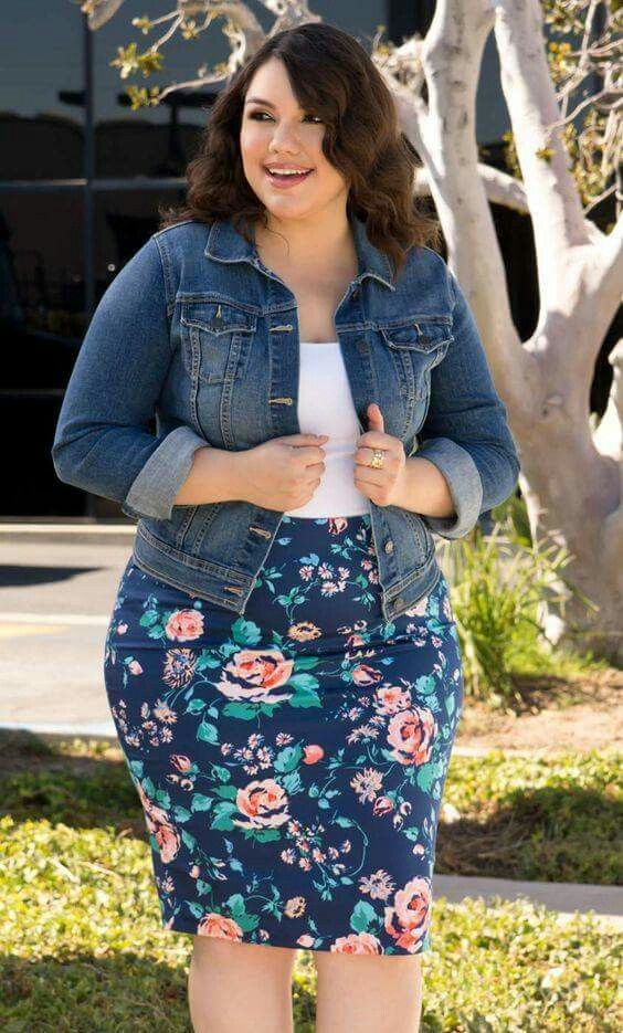 a blue floral pencil skirt, a white top, a denim jacket for a chic spring look
