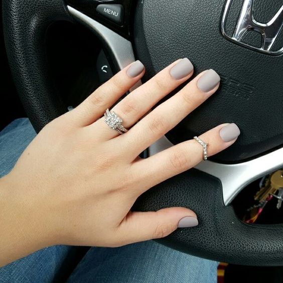 matte grey nails are perfect for many work spaces, they are neutral and stylish
