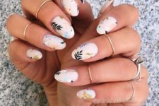 10 chic pastel nails with floral and botanical prints for a tender girl