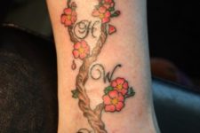 Floral tattoo on the leg