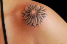 White daisy tattoo design