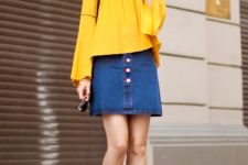 yellow and denim summer look