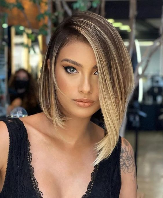 a pretty asymmetrical long bob with blonde balayage is a stylish and catchy idea for everyone