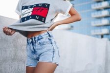 02 a grey Tommy Jeans t-shirt, blue denim shorts are all you need for a hot day