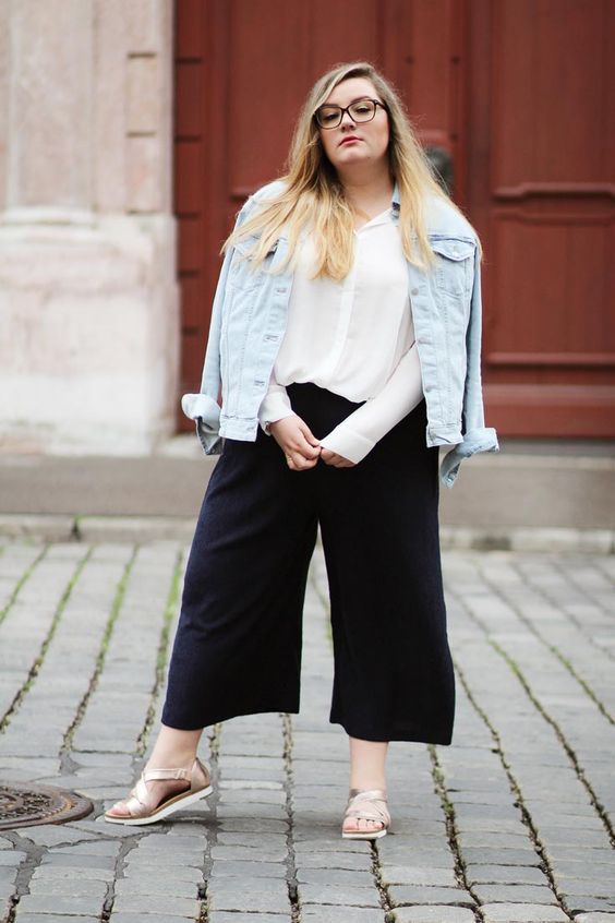 black  culottes, a white shirt, a denim jacket, nude sandals for a casual work or just casual look