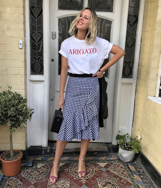 trendy gingham outfit for summer